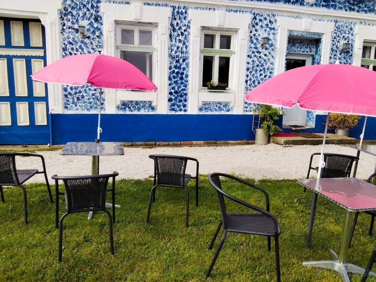 Výnimočná udalosť s dvomi domami a - 14