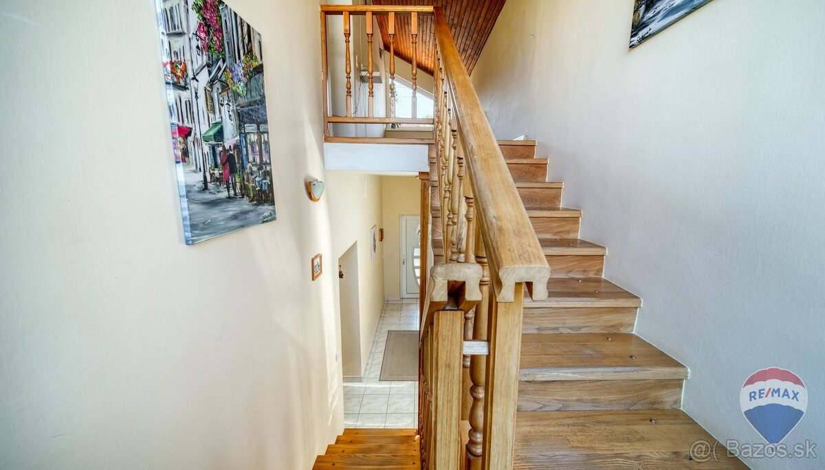 REZERVOVANÉ: Rodinný dom s garážou a krásnym pozemkom Banka - 14