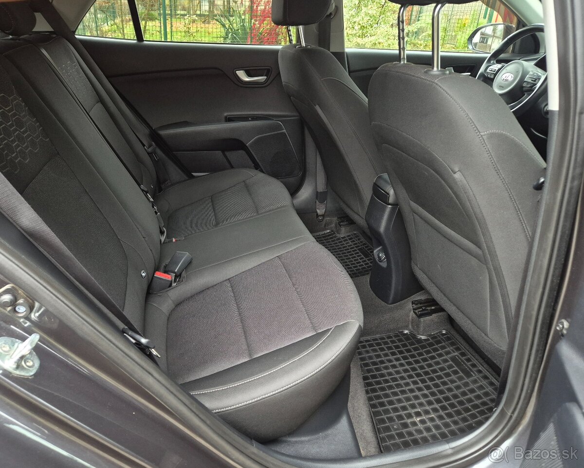 KIA RIO 2019 1.4 AT. 35.442km - 14