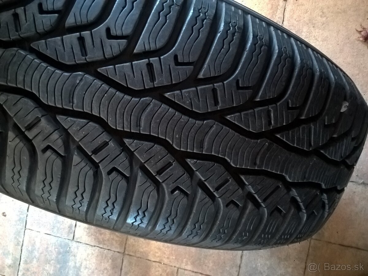 4 ks ZIMNÉ 195/60 R15 88T KLEBER cca 7 mm - LEN 20,- €/kus - 14