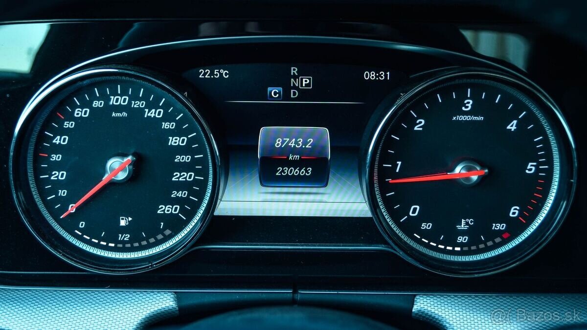 Mercedes-Benz E trieda Kombi 220 d A/T - 14
