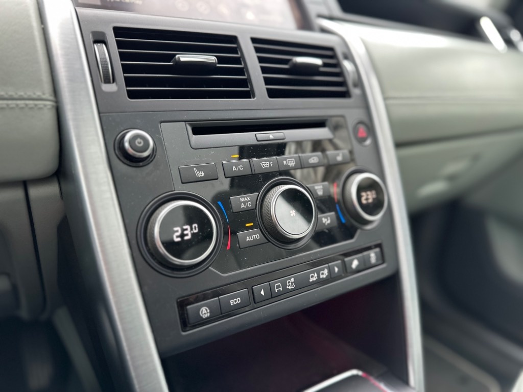 Land Rover Discovery Sport - 14