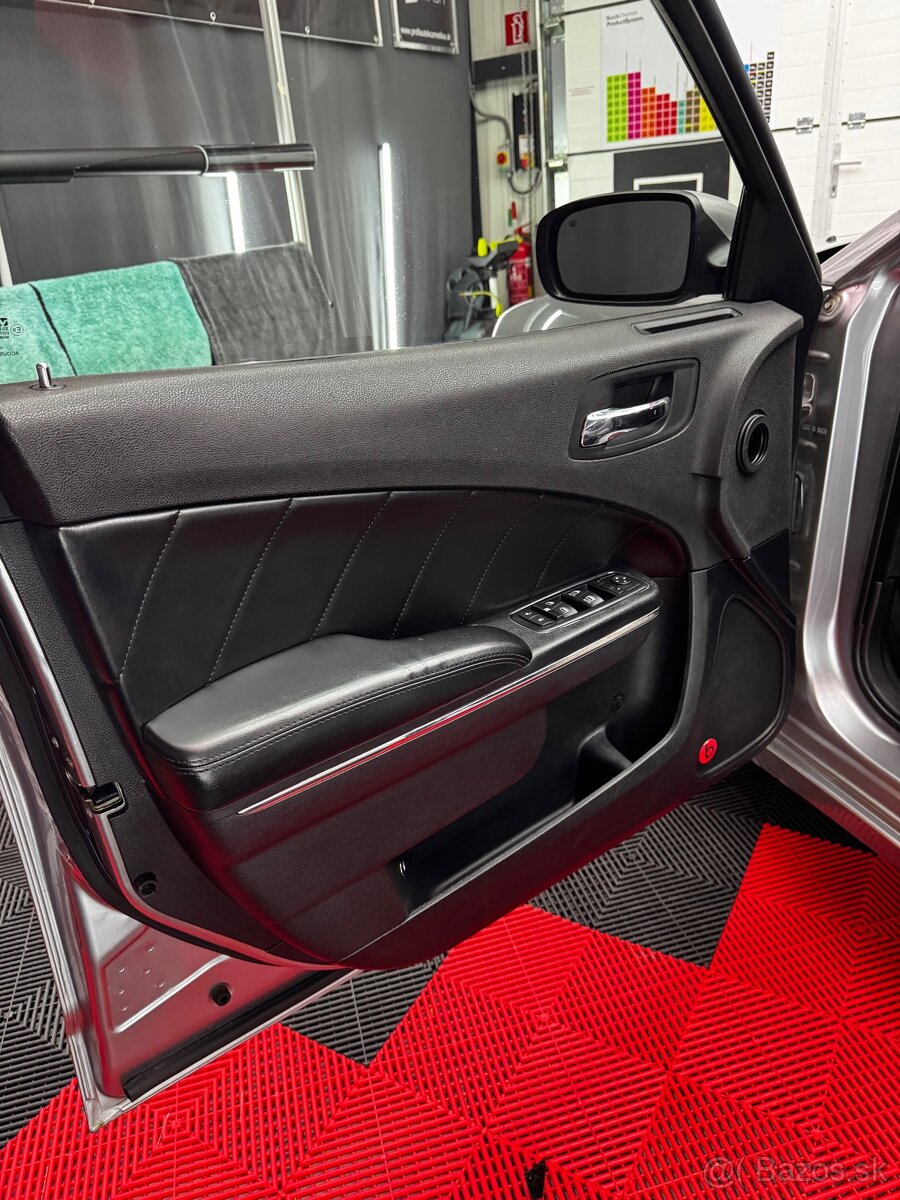 Dodge Charger R/T 5,7L HEMI - 14