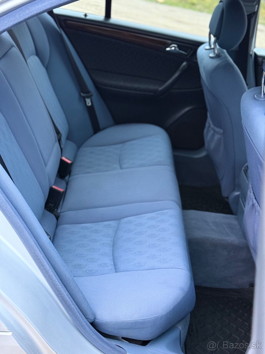 Mercedes-Benz C-class - 14