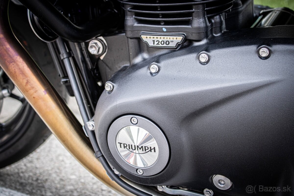 Triumph Speed Twin 1200 Stealth Edition - 14
