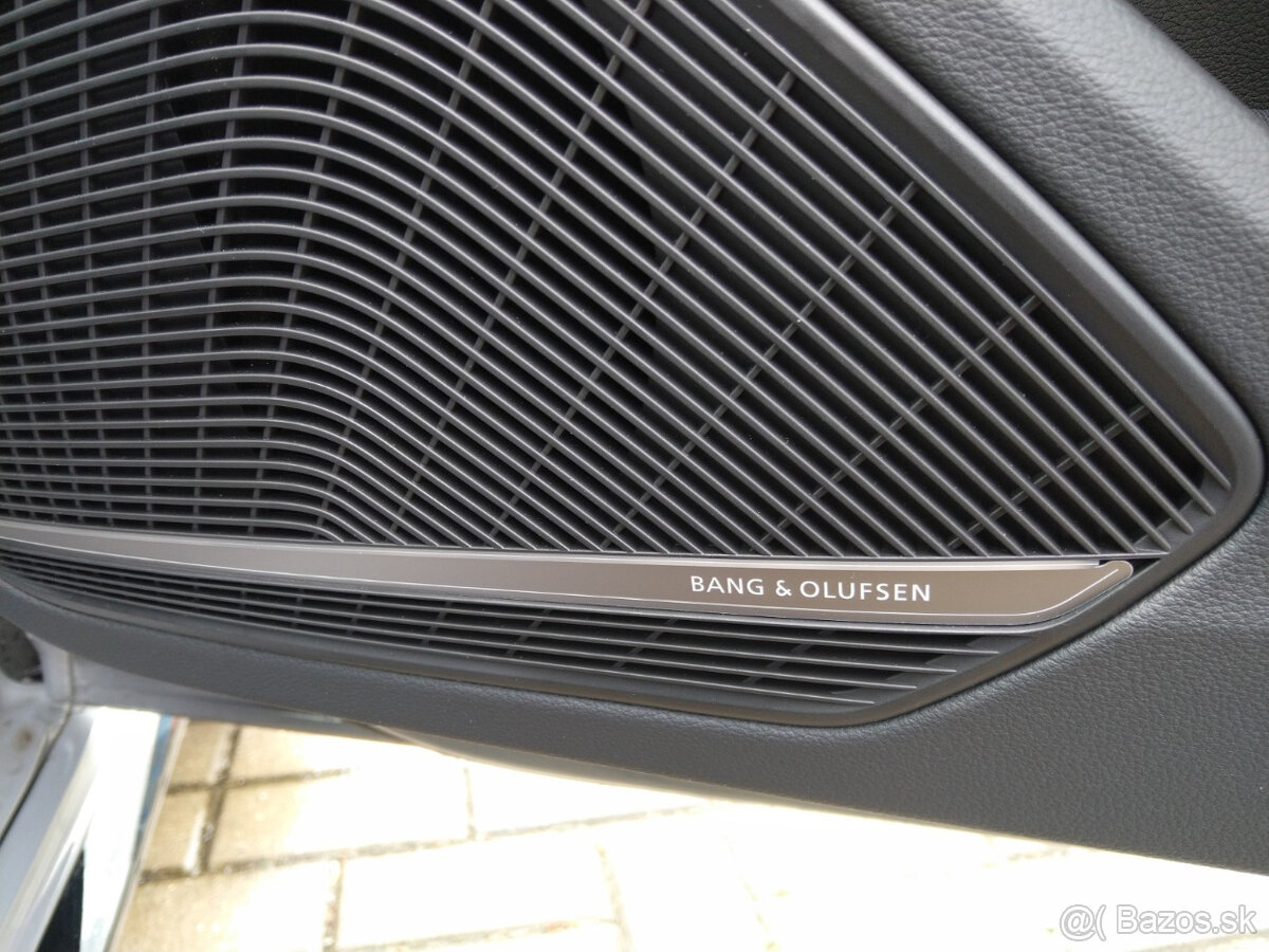 Audi RS4 r.2022 záruka Audi do 1/2027 - 14