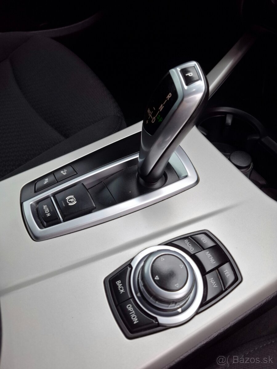 BMW X3 2.0D A/T XDRIVE (F25) - 14