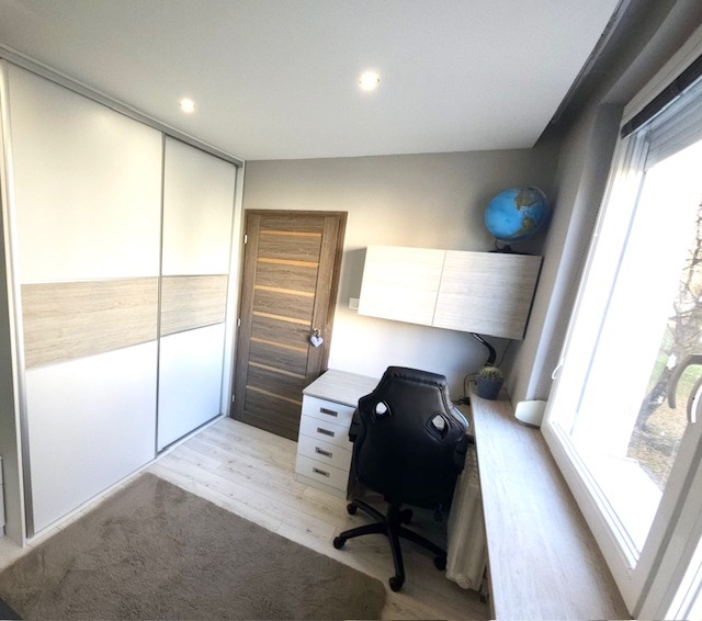 Na predaj kompletne zrekonštruovaný 3 izbový byt - 14