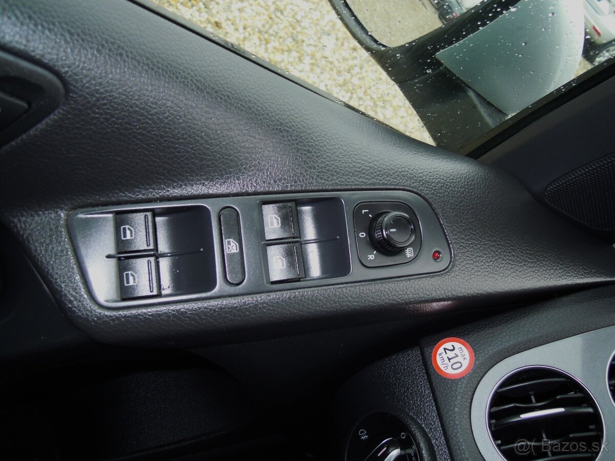 Volkswagen Tiguan, 1.4TSi 92KW - SERVIS - 14