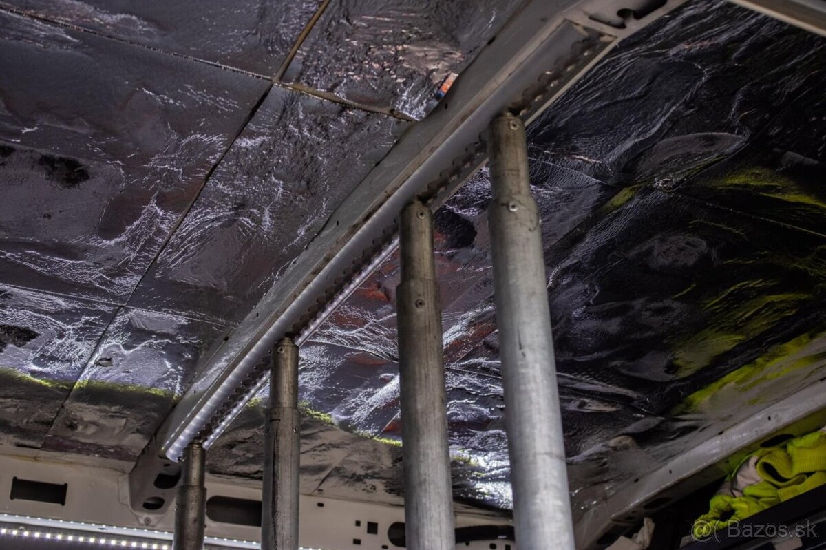 Renault Master L3H2 / Zadné vzduch. vankúše / SVK - 14