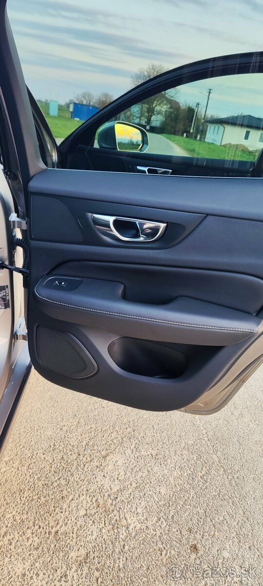 Volvo V60 D4 Inscription - 14
