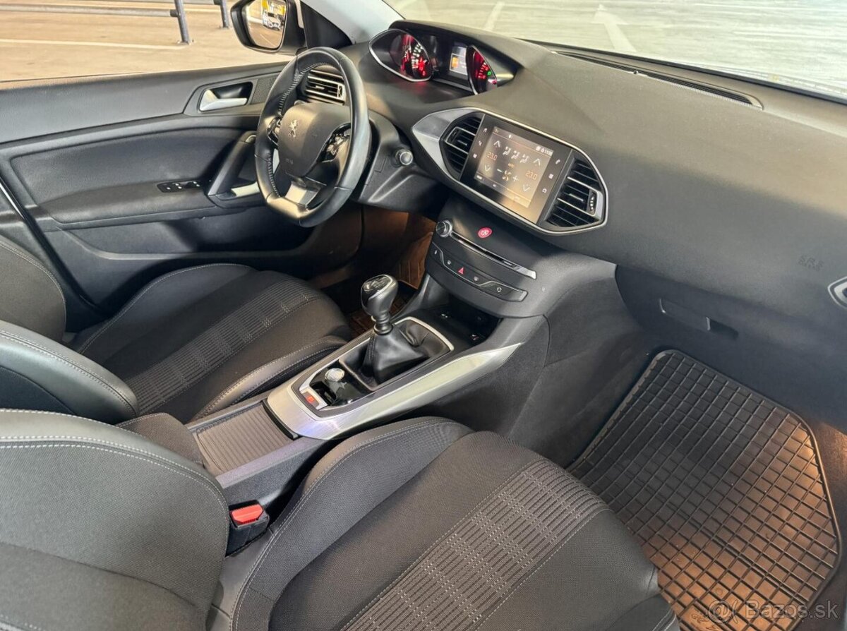 Peugeot 308 - 14
