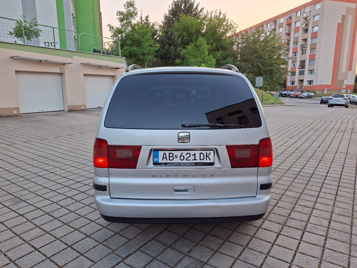 Seat Alhambra 2.0 TDI COMFORLINE Facelift V.2009 - 14