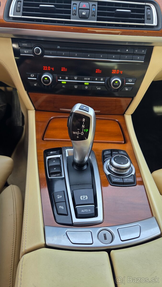 BMW 740d xDrive - 14
