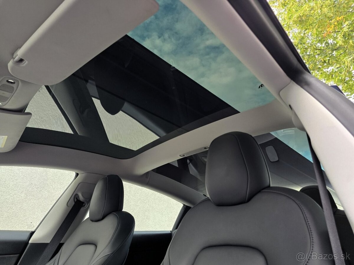 Tesla Model 3 Long Range 366kw, Mesačne: 393€ - 14