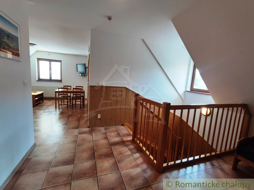 Veľká chata s dvoma apartmánmi v centre Donovál - 14