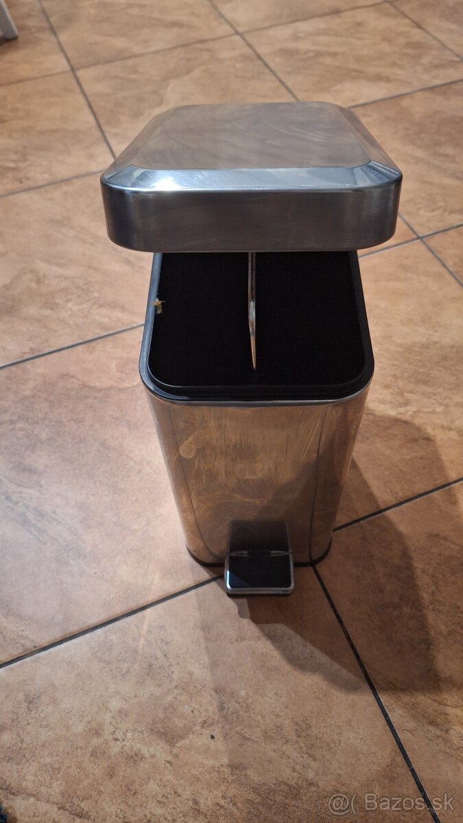 Predam vešiaky,stoličky,šamlík,ventilátor,fén ROWENTA - 14