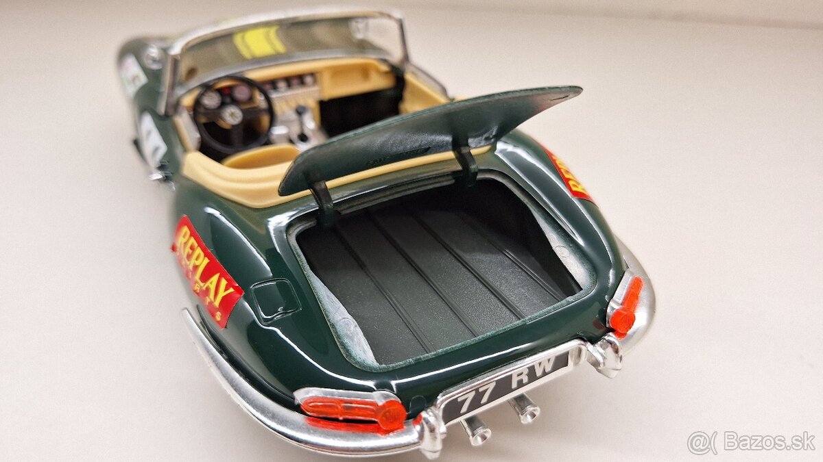 1:18 JAGUAR E CABRIO No. 44 - 14