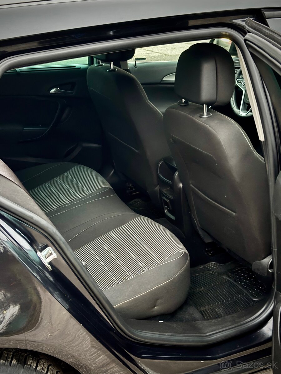 Opel Insignia ST SW 1.6 D 2017 - M6 - ŤAŽNÉ - TOP STAV - 14