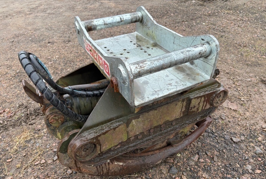 Prodám minibagr Wacker Neuson, 2013, 4580mth - 14