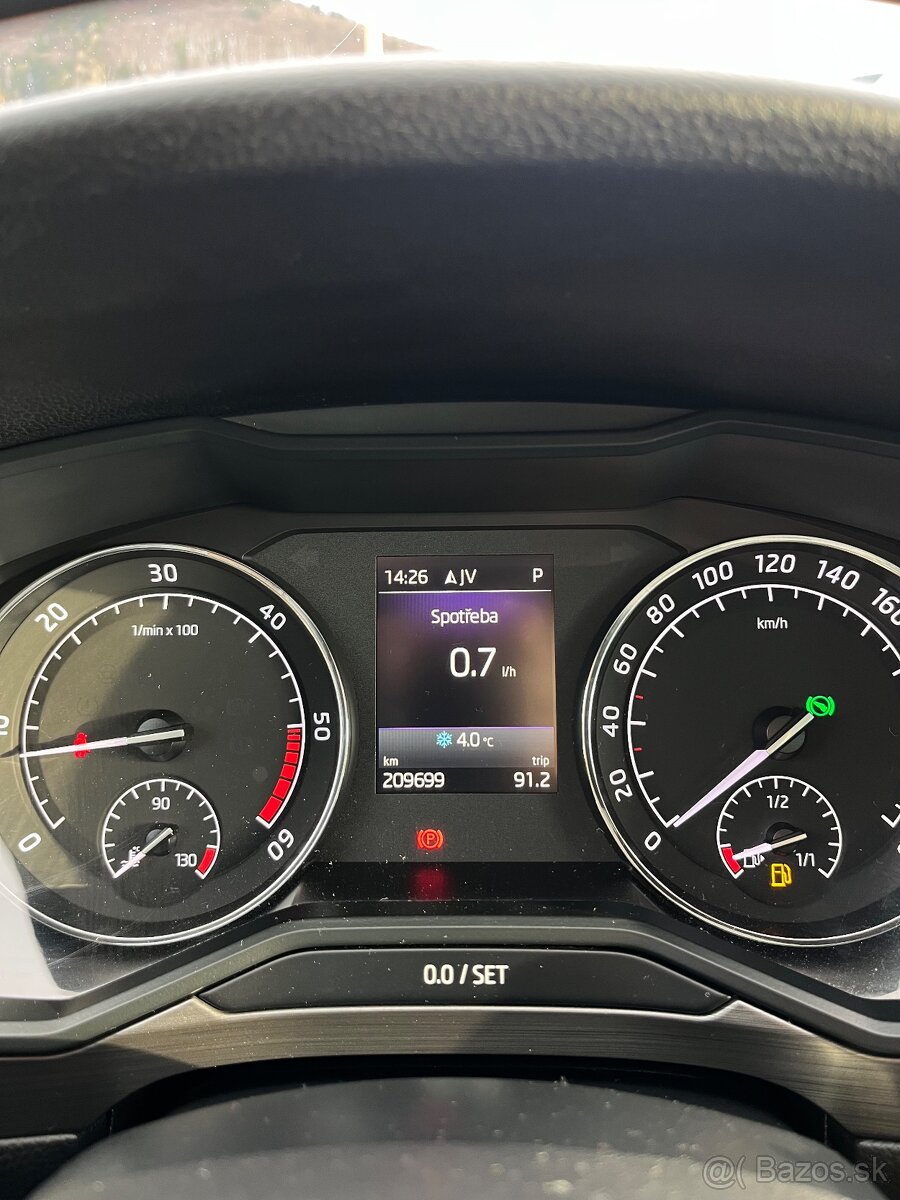 Predám Škoda superb 3 2.0tdi dsg 110kw - 14