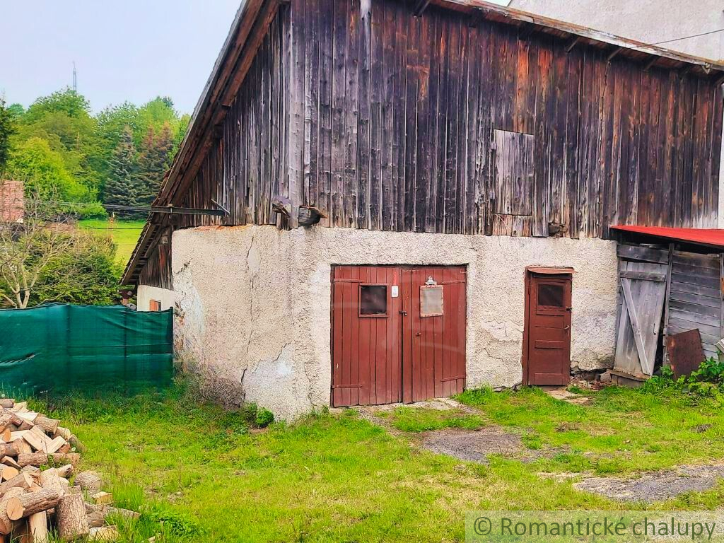 Rodinný dom v obci Kunešov - v tichej lokalite Kremnickýc - 14