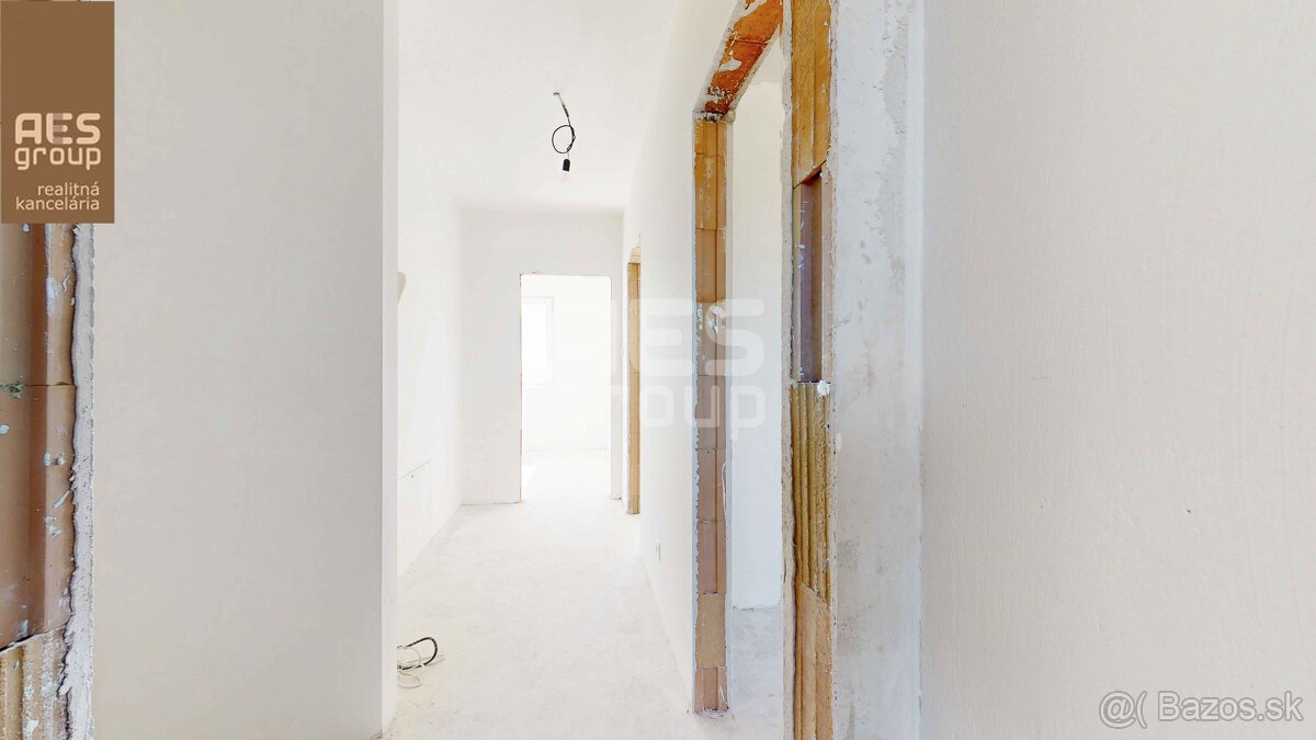 SKOLAUDOVANÉ, PREDAJ, 5 izbový dom, Nová Alej Martina Benku - 14