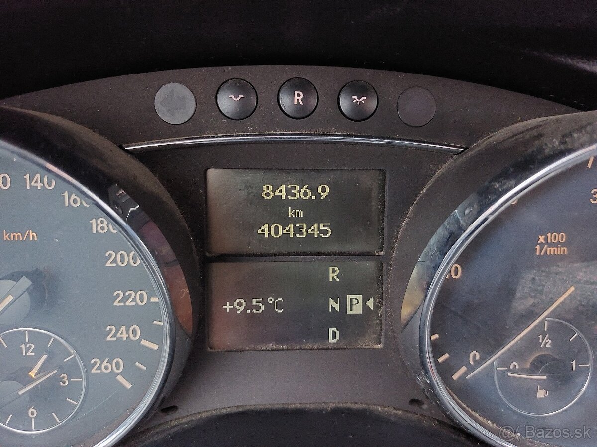 Mercedes-Benz R trieda 320 CDI L 4-matic - 14