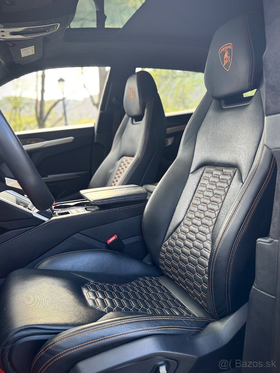 LAMBORGHINI URUS 4.0 V8 - 14