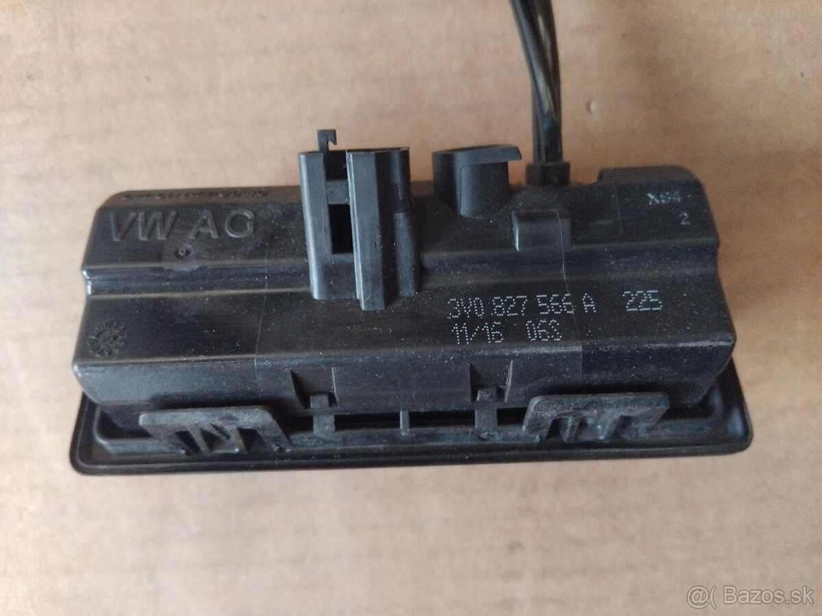 rozpredám dvere kufra Superb 3 - 14