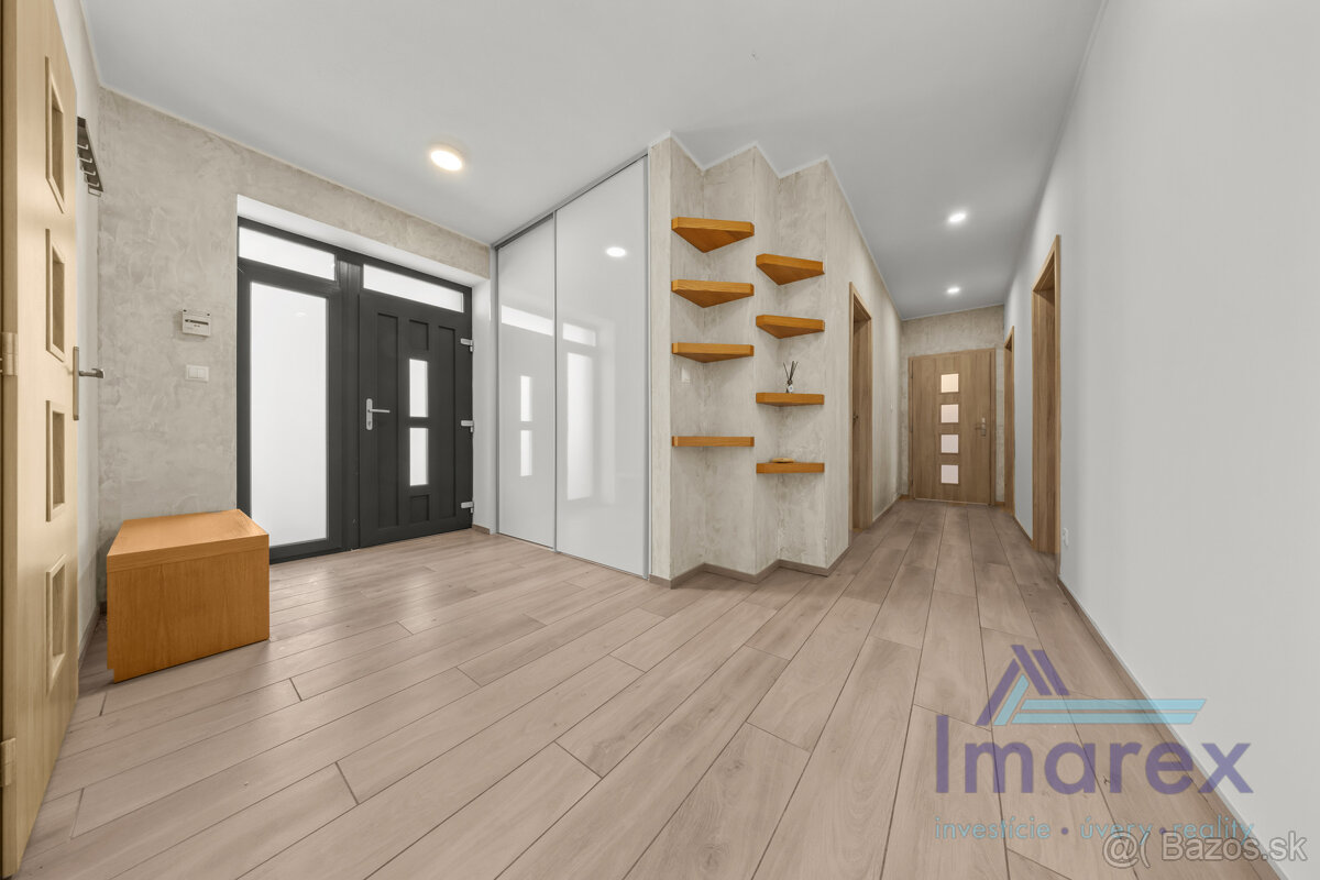 RD pri vode a lese v Novej Dedinke - 14