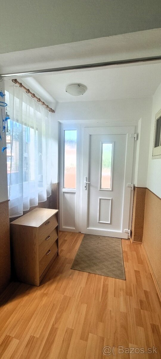 Rodinný dom s veľkým pozemkom na predaj v obci Malinovo - 14