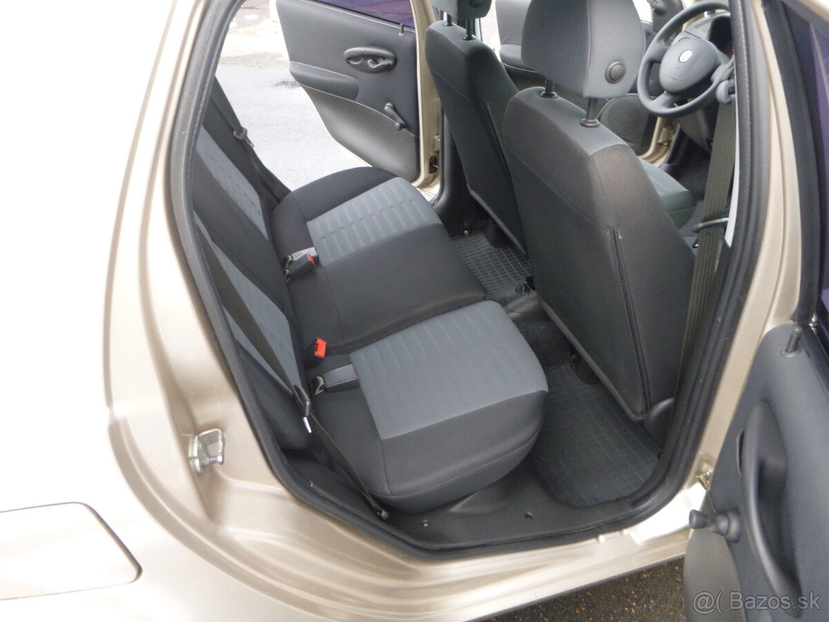 Fiat Punto 1,2i 2008 92675 km - 14