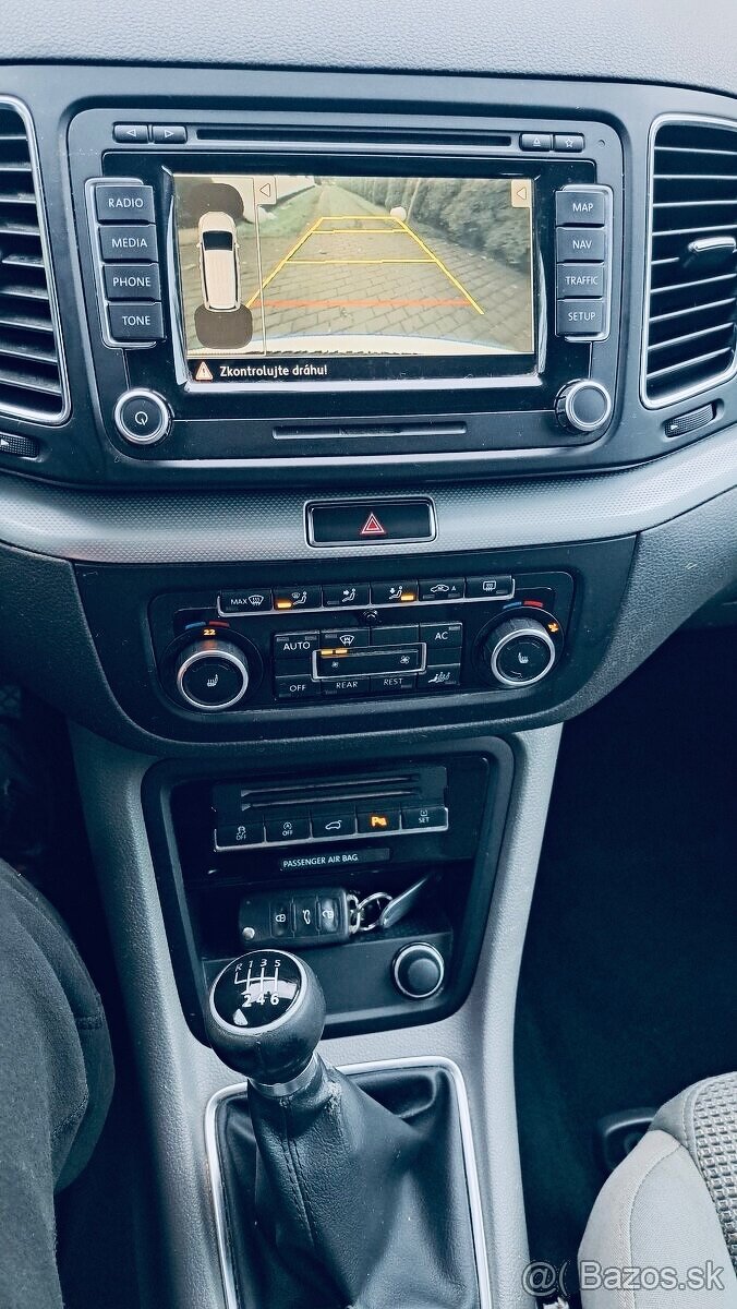 Volkswagen Sharan 2.0 TDI CR 2011 7-miestny - 14