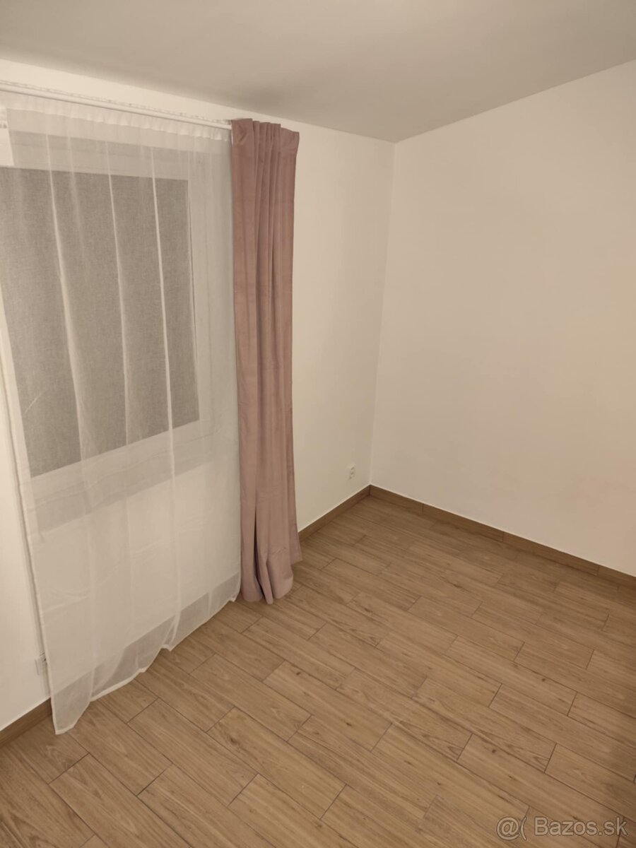Pekný 3-izbový byt v tichej lokalite s terasou a parkovaním - 14