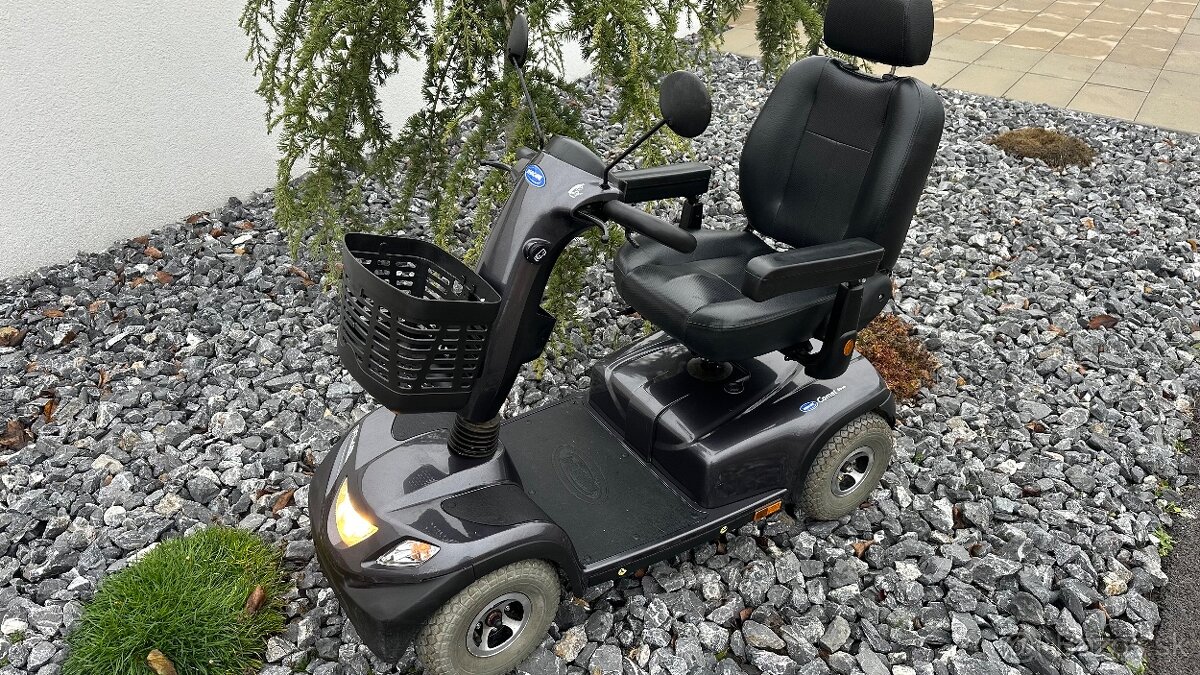 Predam Kvalitný elektrický vozík Invacare Comet - Alpine sta - 14