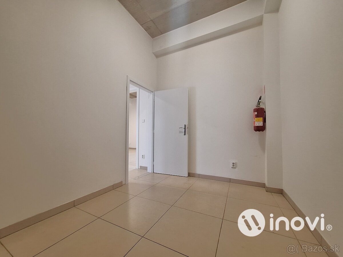 Obchodné priestory v centre moderného bývania R11 - 14