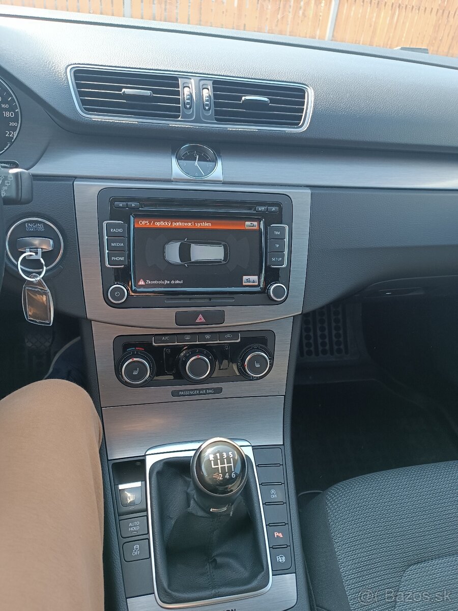 Predám VW Passat B7 variant 4motion - 14