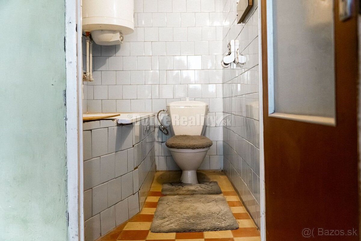 PREDAJ: Drevenica pri Ždiarskom potoku s príjemnou verandou, - 14