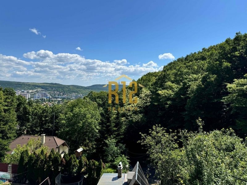 Na predaj: Rekreačná chata v lese, vhodná na celoročné bývan - 14