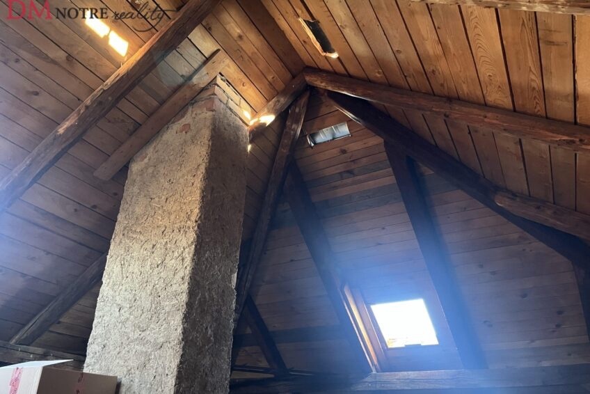 🏡 Priestranný tehlový dom s veľkým pozemkom –Panické Dravce - 14