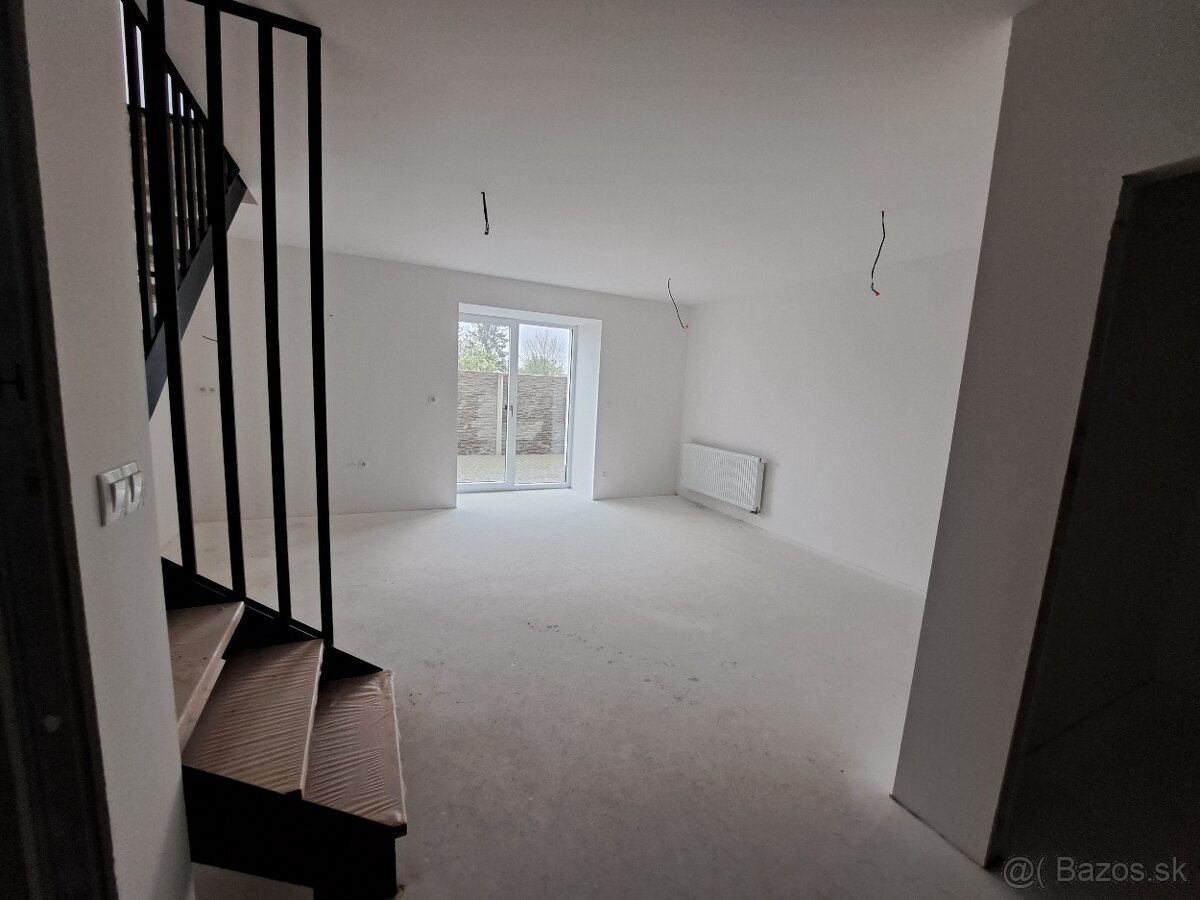 Mezonetový byt s veľkou terasou, Kalná nad Hronom - 14