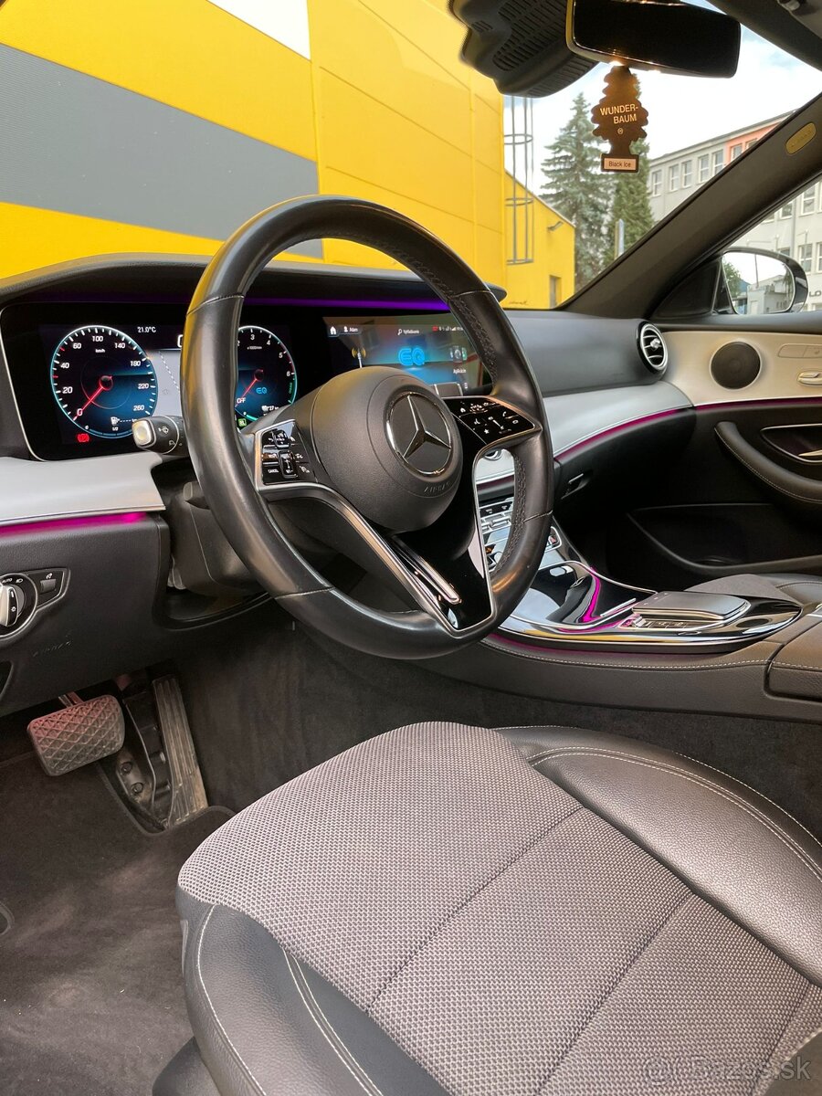 Mercedes-Benz E trieda Kombi 300 de 4MATIC | DPH | - 14
