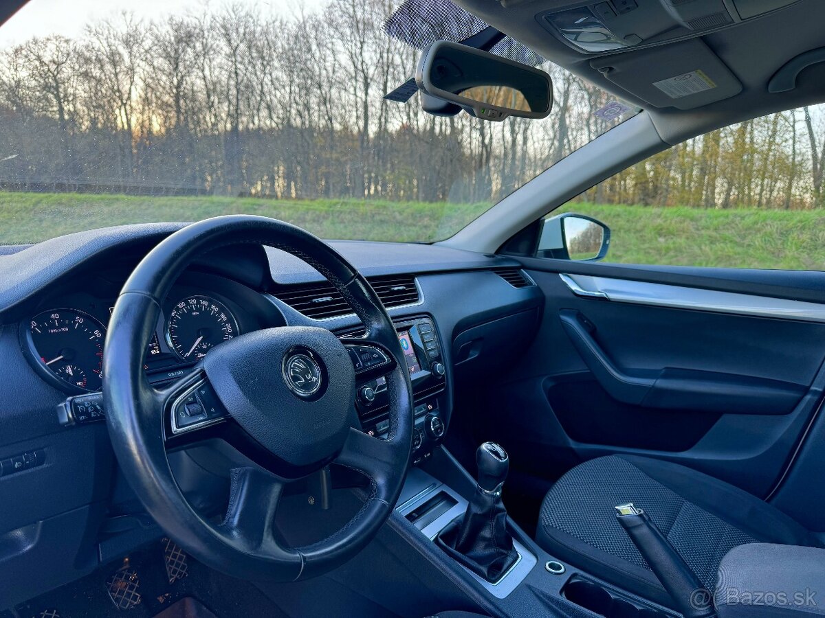 Škoda Octavia III 1.2 TSI 77kW Elegance - 14