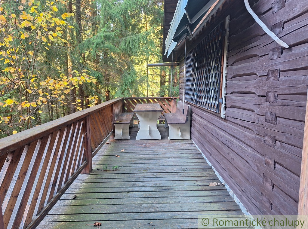Chata v Studenej doline na vlastnom pozemku s vodou a elek - 14
