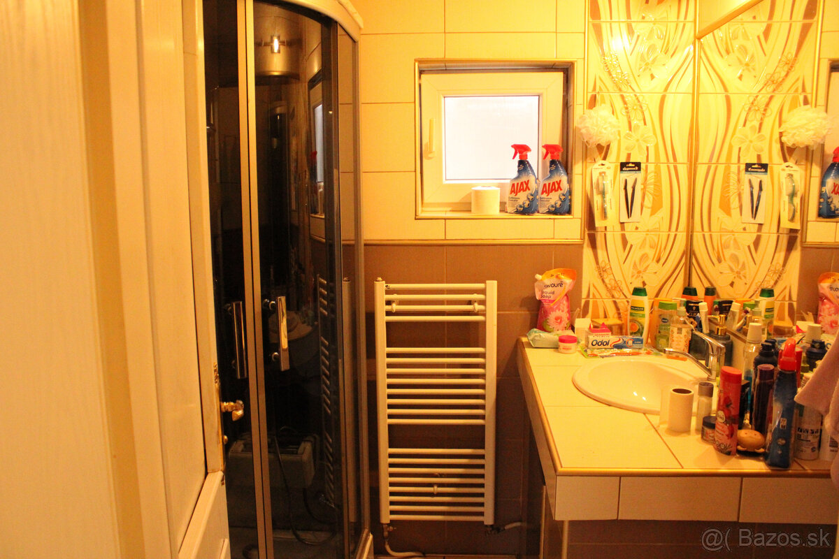 SPEKTRUM REALITY- Na predaj kompletne rekonštruovaný rodinný - 14