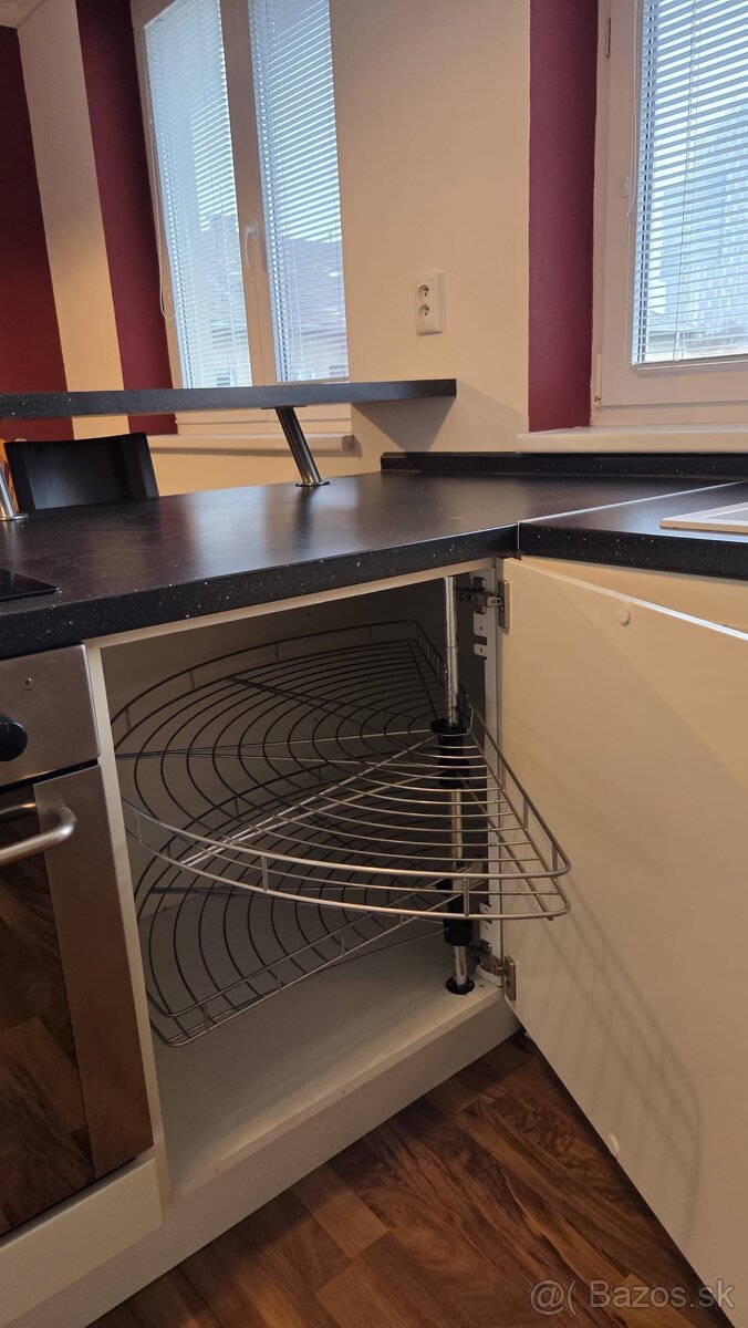 Predam starsiu IKEA kuchynu - 14