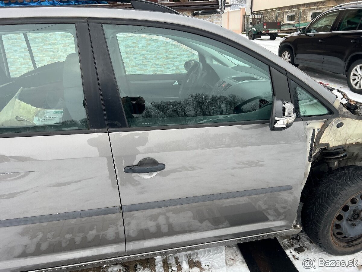 Rozpredam VW Touran Facelift 1T2 - 14