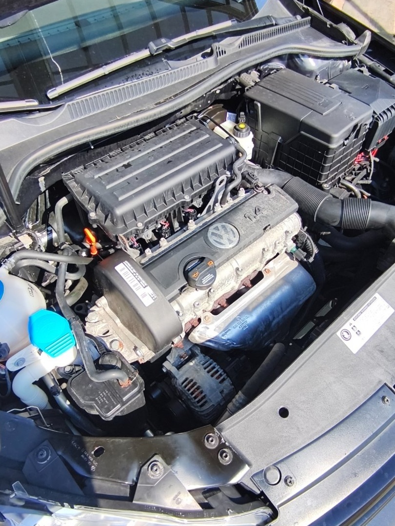 Volkswagen Golf 6 1.4 MPI 69tkm Černá metal - 14