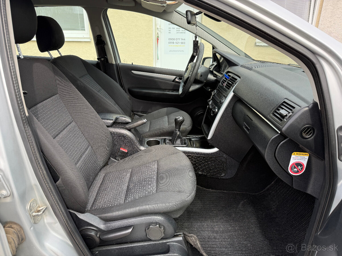 Mercedes-Benz B trieda 180 CDI - 14